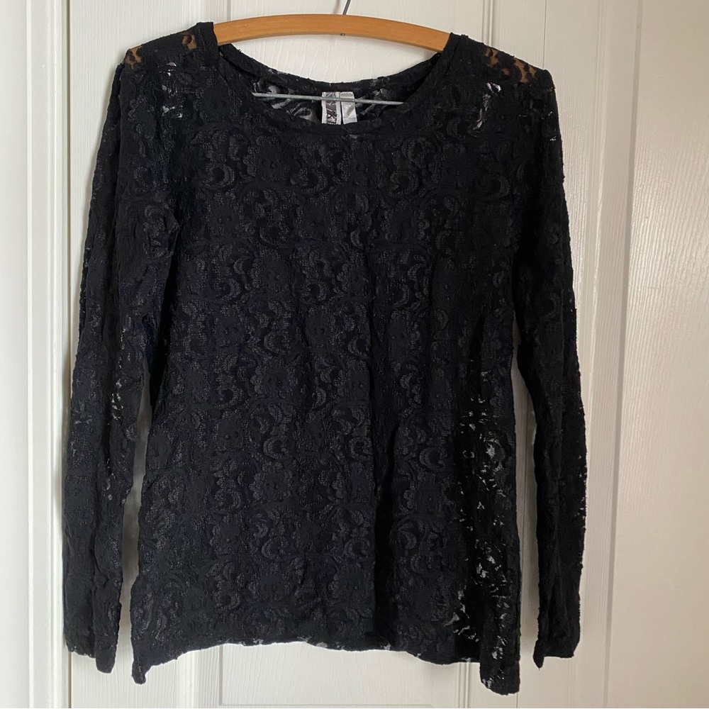 BKE Black Floral Lace Long Sleeve Semi Sheer Top S/M Dark Romantic Whimsigoth